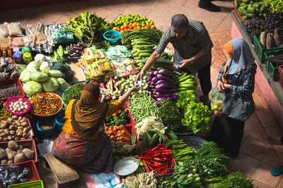 How to Get The Best Experience Exploring Busy Markets Around The World 